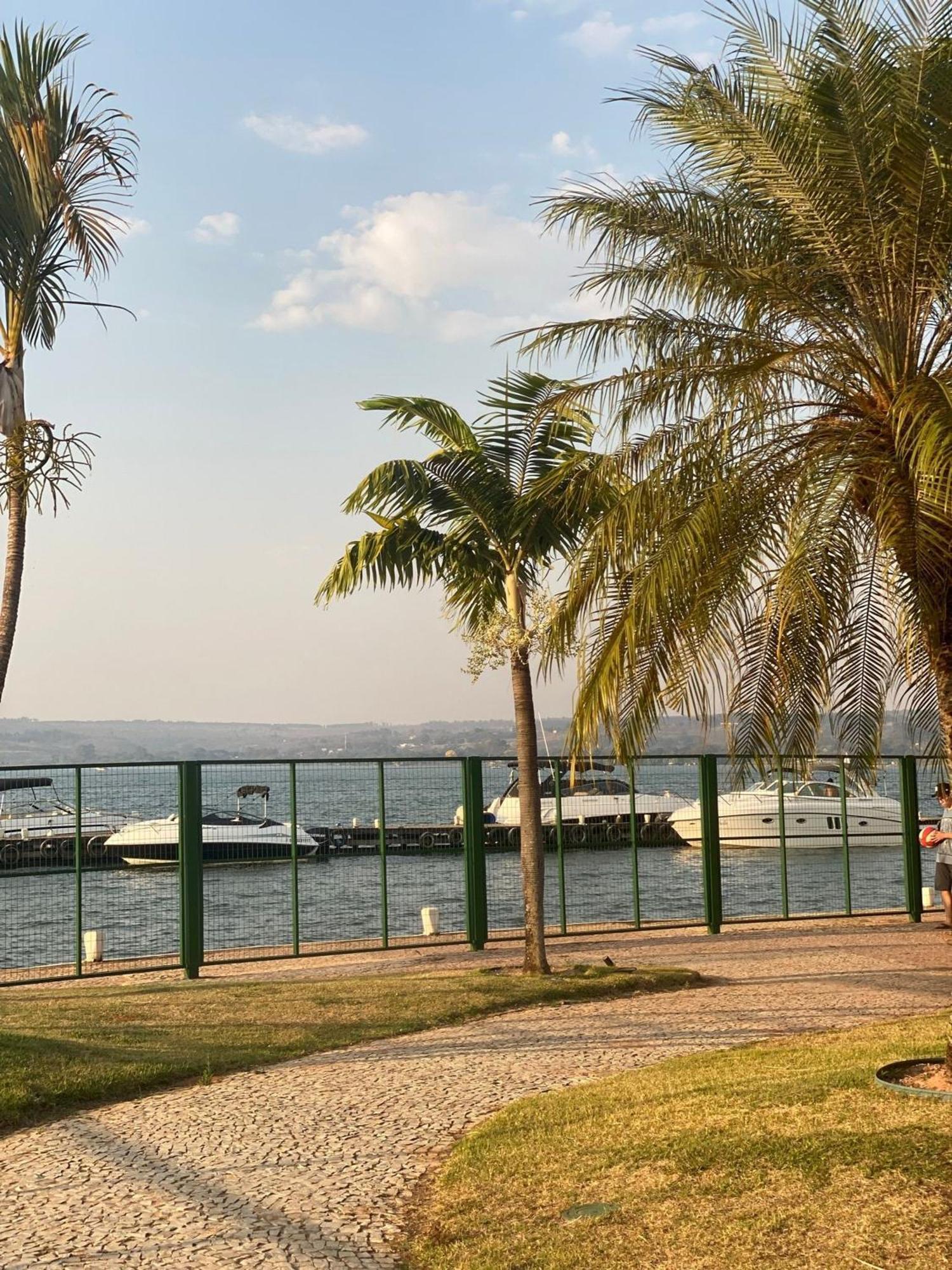 Apartamento Lindo Com Vista Lago Brezilya Dış mekan fotoğraf